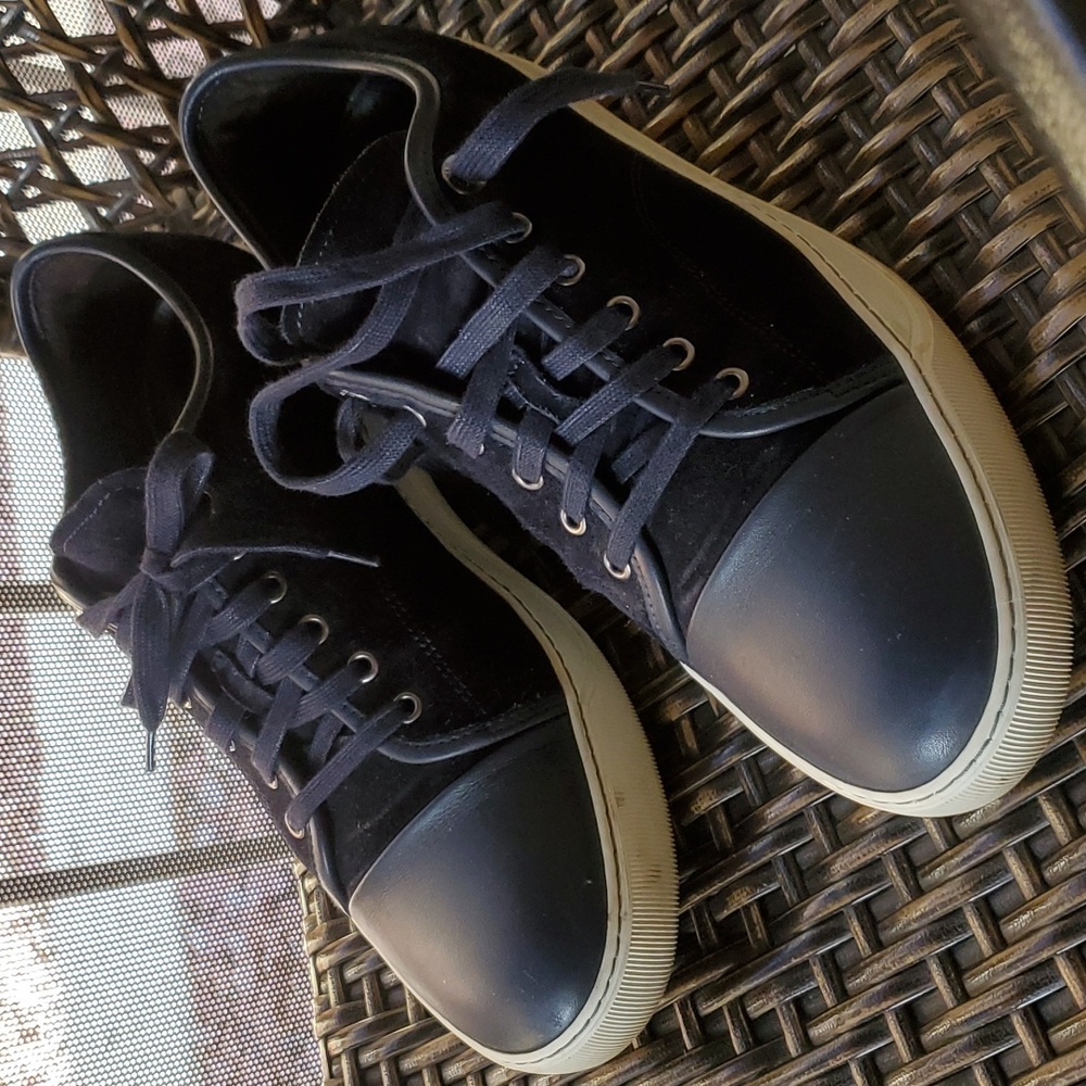 LANVIN men's luxury sneakers (91/2). Dark blue suede and patent leather
